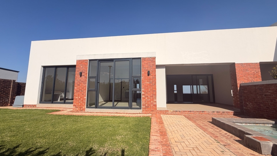 3 Bedroom Property for Sale in Helderzicht Eco Estate North West